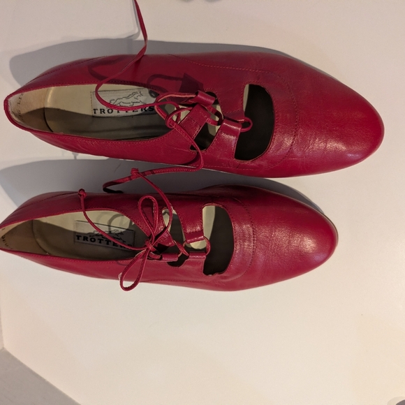 Trotters Red Ballet Style Red Leather Wedge Shoes Sz. 8WW - Picture 10 of 14